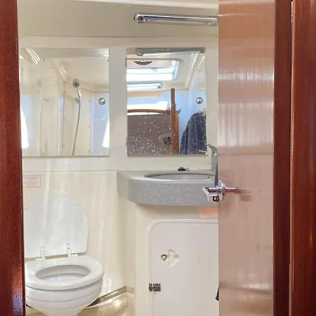 Entire Boat 3 In Botel Birgu