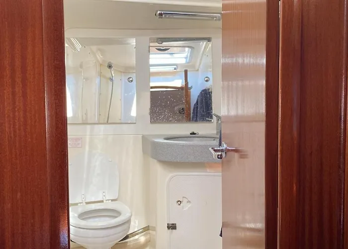 Entire Boat 3 In Botel Birgu