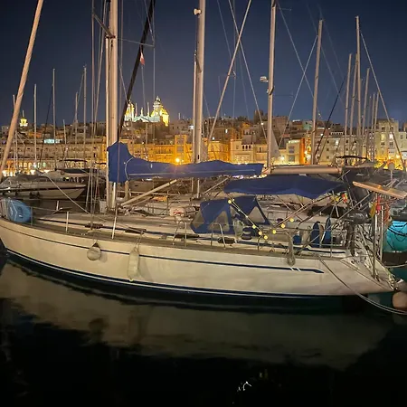 Entire Boat 3 In Биргу