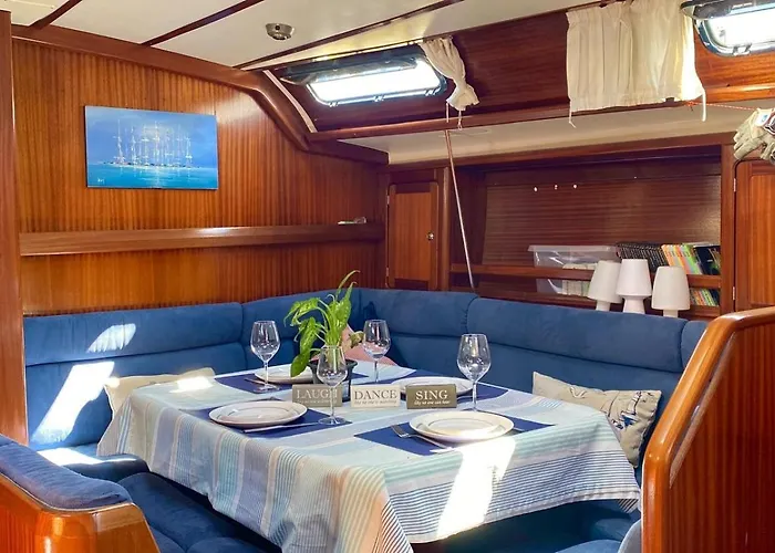 Botel Entire Boat 3 In Birgu