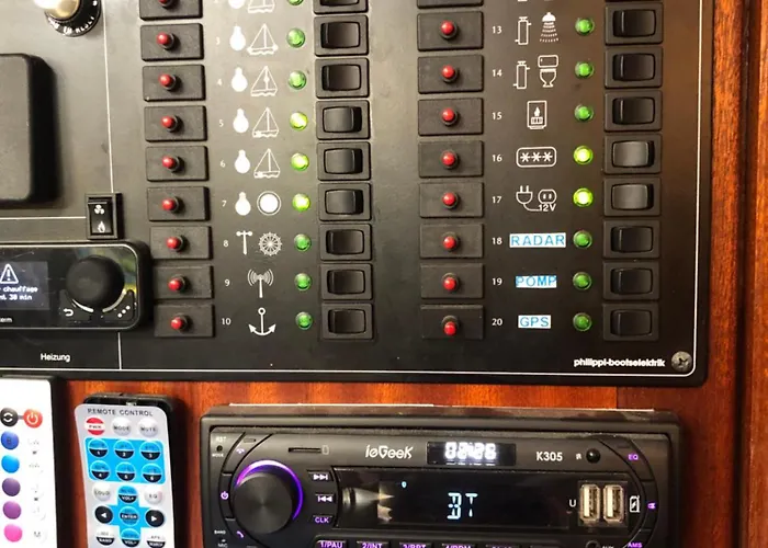 Botel Entire Boat 3 In *